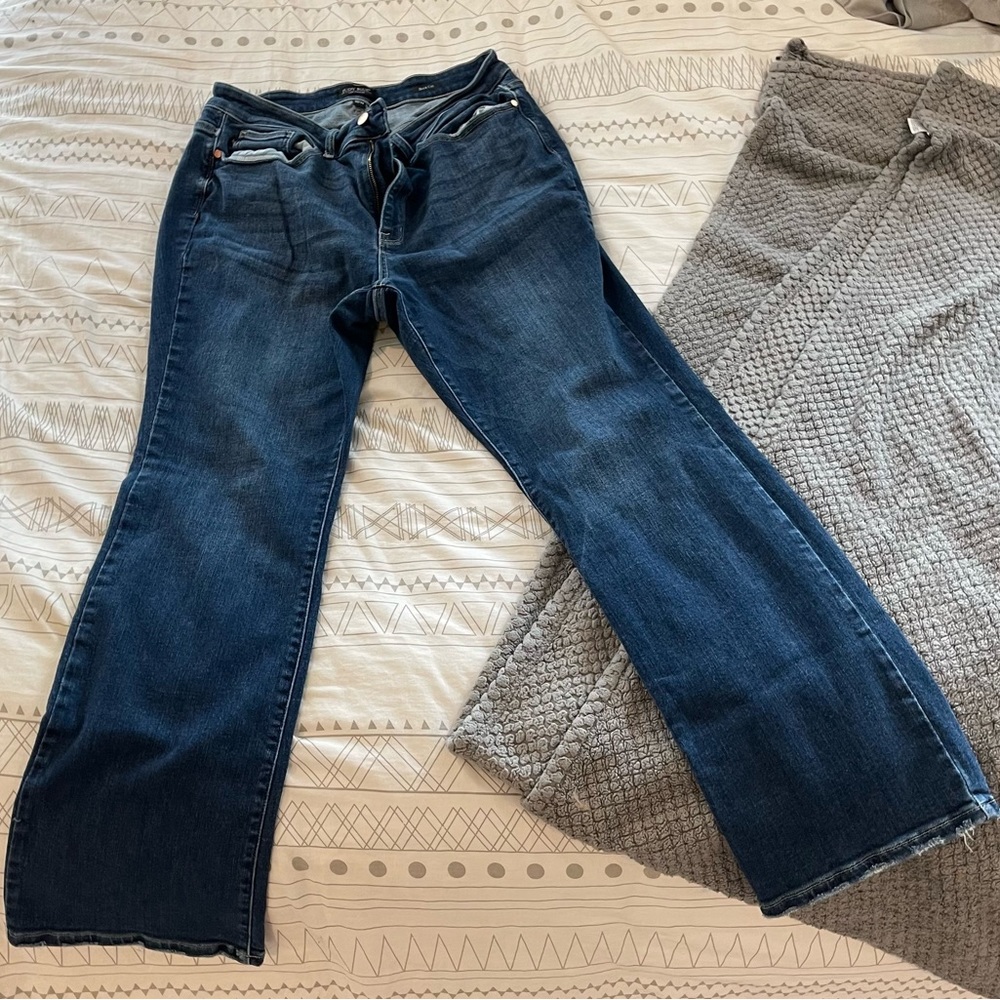 Judy Blue - size 18W - Boot Cut